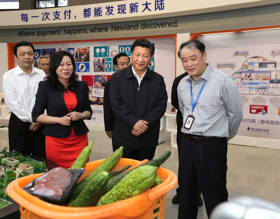 習(xí)近平關(guān)注“餐桌污染”(圖)